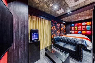 هتل Lotus Umeda  Adult Only