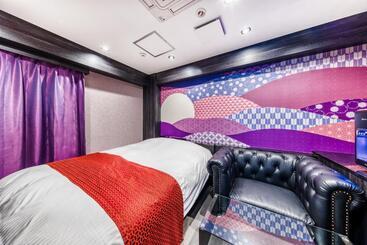 هتل Lotus Umeda  Adult Only