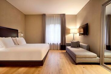 هتل NH Collection Torino Piazza Carlina