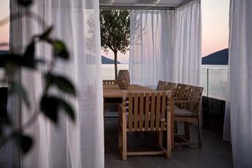 Palmon Bay Hotel & Spa