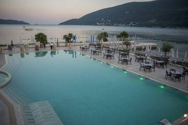 Palmon Bay Hotel & Spa