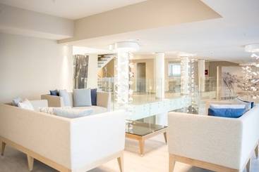 Palmon Bay Hotel & Spa