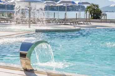 Palmon Bay Hotel & Spa