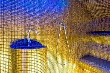 Palmon Bay Hotel & Spa