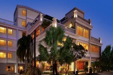 هتل Rattan Inn Banjarmasin