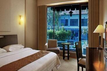 هتل Rattan Inn Banjarmasin