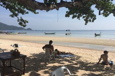 هتل Sairee Hut Resort Koh Tao