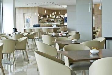 酒店 The Grand