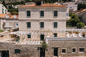 هتل Villa Allure Of Dubrovnik