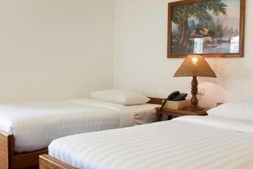 هتل Winner Inn
