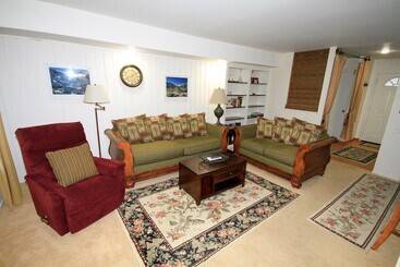 Апартаменты Mammoth Mountain Reservations Condo Collection