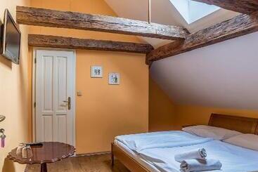 تختخواب و صبحانه Antonio Residence