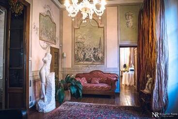 تختخواب و صبحانه Villa Ghiringhelli