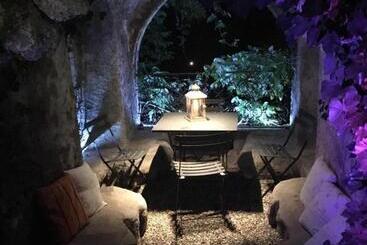 تختخواب و صبحانه Villa Ghiringhelli