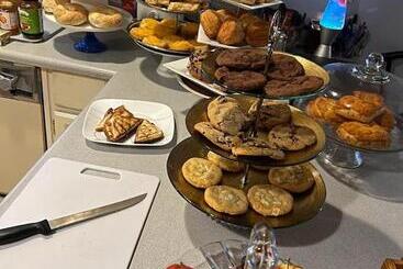 تختخواب و صبحانه Comfy Sleep With Breakfast