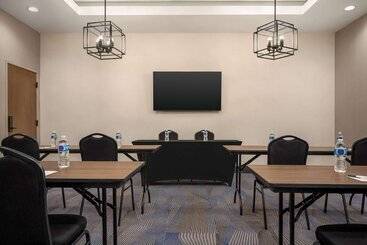 هتل Hawthorn Extended Stay By Wyndham Del Rio