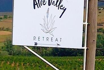 پانسیون Aloe Valley Retreat