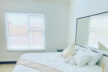 پانسیون Cozy Corner Guesthouse