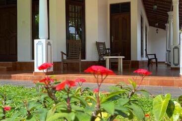 پانسیون White Villa