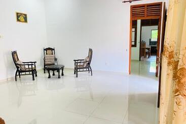 پانسیون White Villa