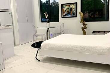 پانسیون Men Only Clothing Option Guesthouse Near Wilton Manors