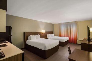 هتل Mainstay Suites Savannah Midtown