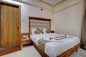 هتل Sun Inn Residency Rabale