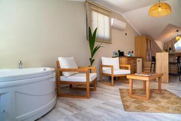 Ansira Fethiye