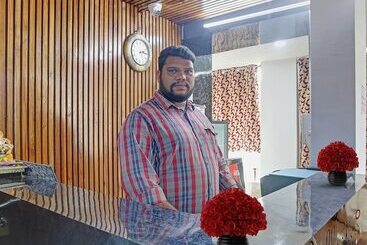 هتل Capital O Vihari Grand Inn