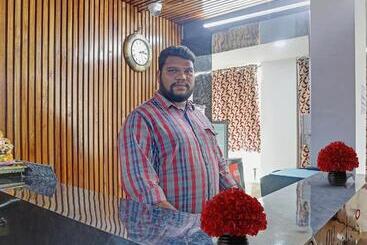 هتل Capital O Vihari Grand Inn