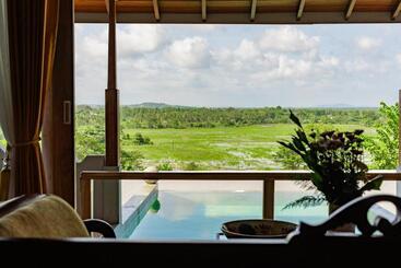 هتل D  Art Villa Retreat And Spa