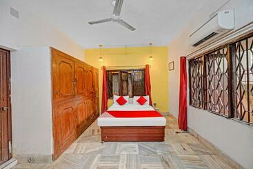 هتل Oyo 70197 Iter Rooms