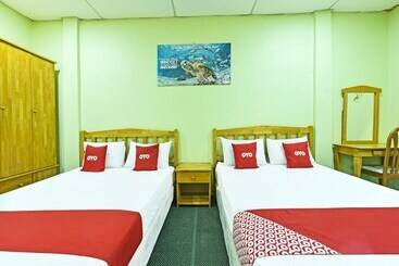 هتل Oyo 90672 De Paradise Turtle