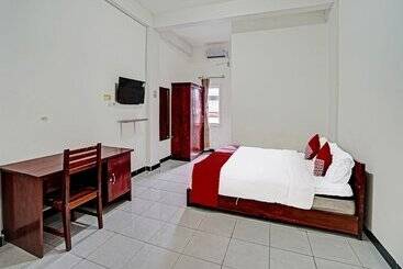 هتل Oyo 91872 Sweet 17 Kost