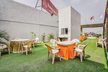 هتل Oyo Flagship 70230 Homely Stay
