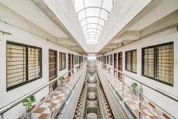هتل Oyo Flagship 70230 Homely Stay