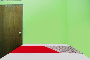 هتل Spot On 91882 Bilqis Homestay