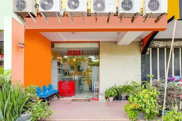 هتل Spot On 91885 Wisma Heksa