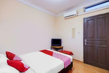 هتل Spot On 91885 Wisma Heksa