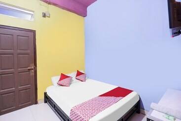 هتل Spot On 91887 Penginapan Rindu
