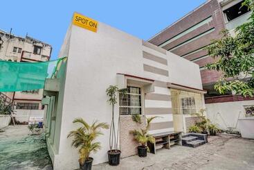 هتل Spot On Jayesh Guest House