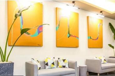 هتل Surestay Studio By Best Western Clarkview, Angeles City