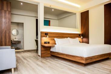 هتل Surestay Studio By Best Western Clarkview, Angeles City