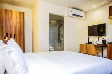 هتل Surestay Studio By Best Western Clarkview, Angeles City