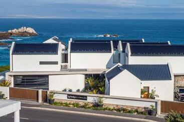 پانسیون Boutique Ocean Views   Incorporating Wendy S