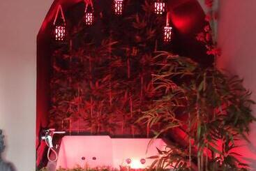 پانسیون Le Demeure De Poulpican Chambre La Grotte Jacuzzi Charme Romantique Terrasse Privée 300m Plage Et Re
