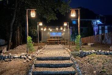 Worthmiles Resort