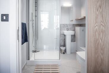 هتل Ocean Cabins @ The Square Saundersfoot