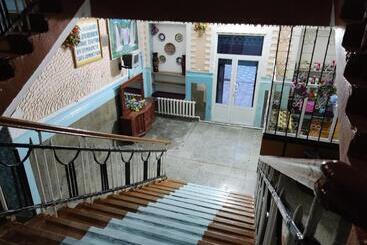 Goziyon Hostel