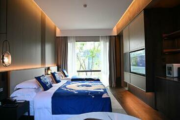 هتل Homm Huzhou Xisai Shan